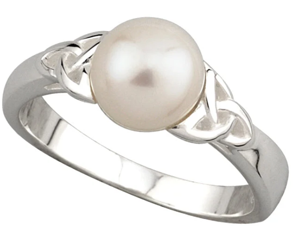 S2836 - Silver Freshwater Pearl Trinity Knot Ring